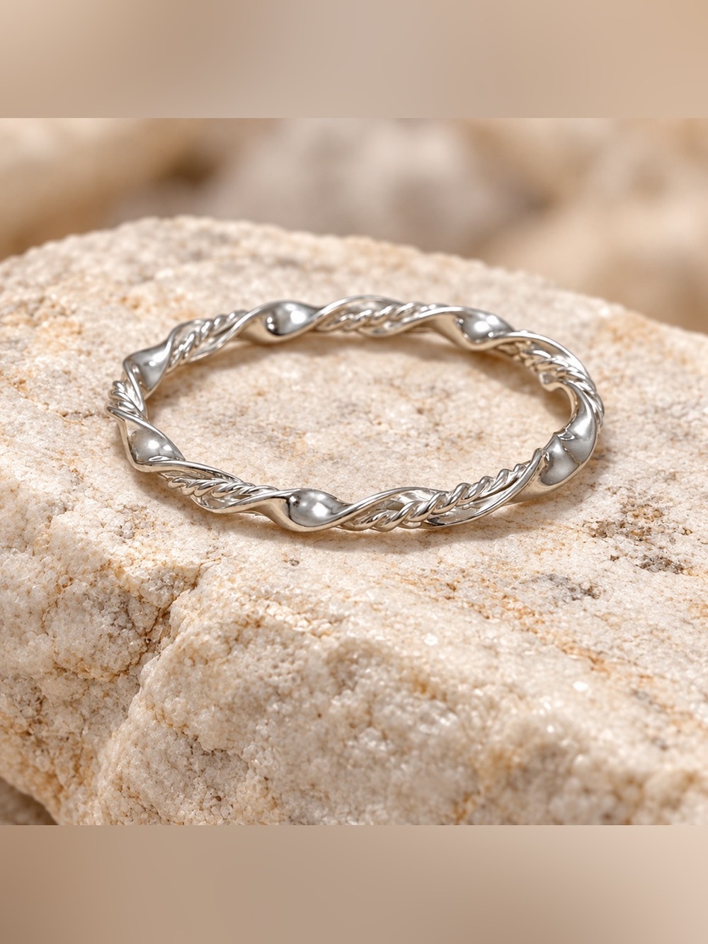 Sterling silver twisted ring sizes 6,7,8,9